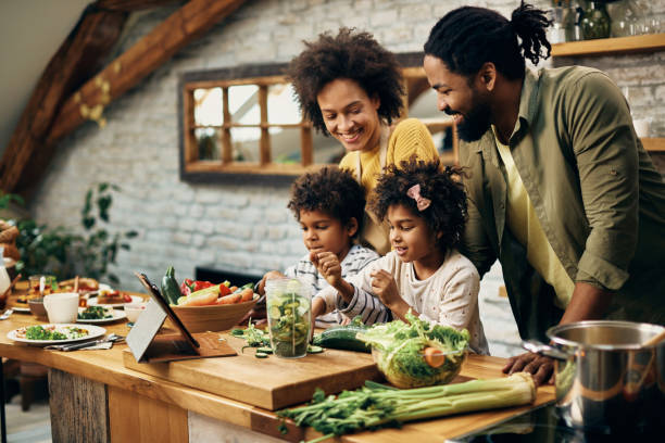 Family-cooking-together